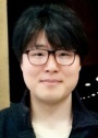 청년 고발자