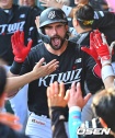 KT 힐리어드 MVP